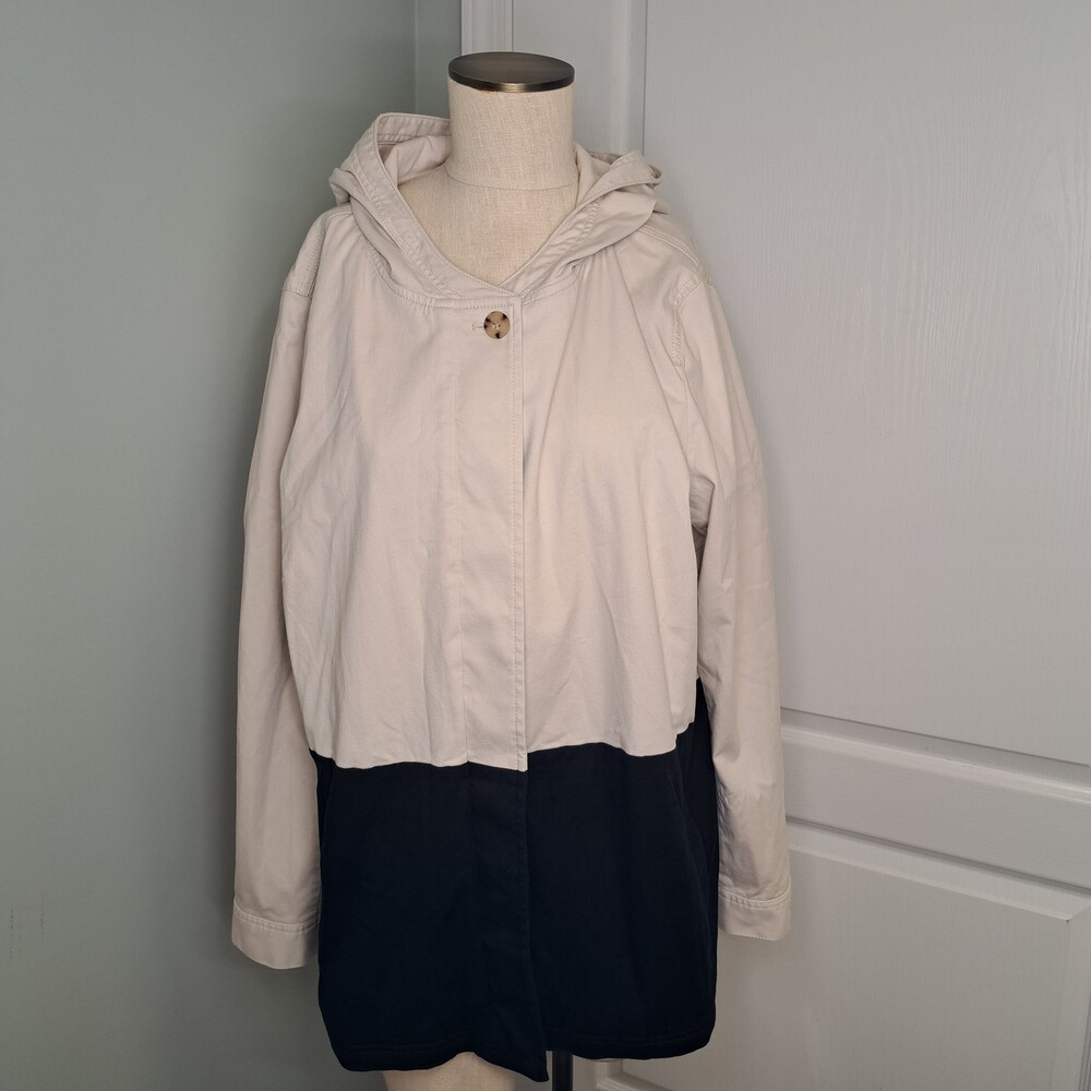 J. Jill Cream and Black Color block Lined Fall/Spring Coat with Hood